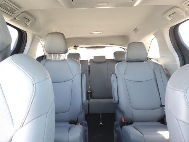 Photo 9 VIN: 5TDJRKEC0MS020227 - TOYOTA SIENNA XLE 