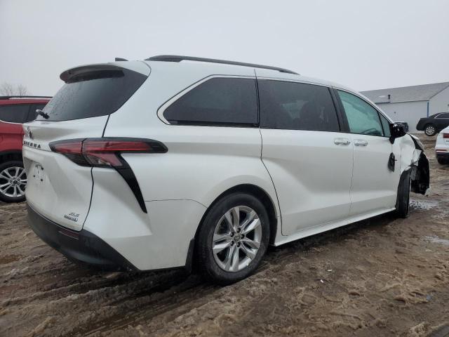 Photo 2 VIN: 5TDJRKEC0NS104078 - TOYOTA SIENNA XLE 