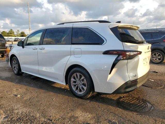 Photo 1 VIN: 5TDJRKEC0PS162419 - TOYOTA SIENNA XLE 