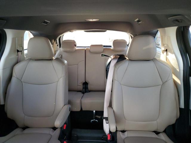 Photo 9 VIN: 5TDJRKEC0PS162419 - TOYOTA SIENNA XLE 