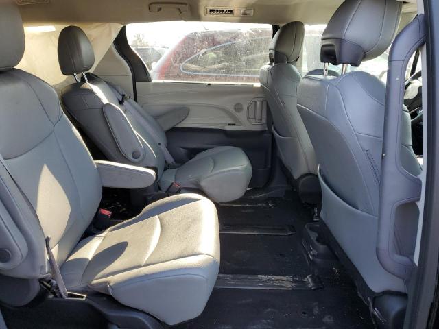 Photo 10 VIN: 5TDJRKEC0PS172688 - TOYOTA SIENNA XLE 