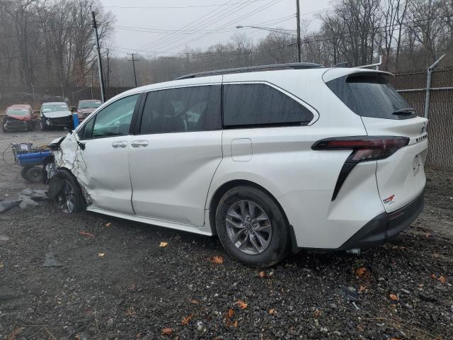 Photo 1 VIN: 5TDJRKEC0RS185959 - TOYOTA SIENNA XLE 