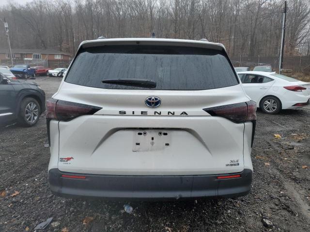 Photo 5 VIN: 5TDJRKEC0RS185959 - TOYOTA SIENNA XLE 