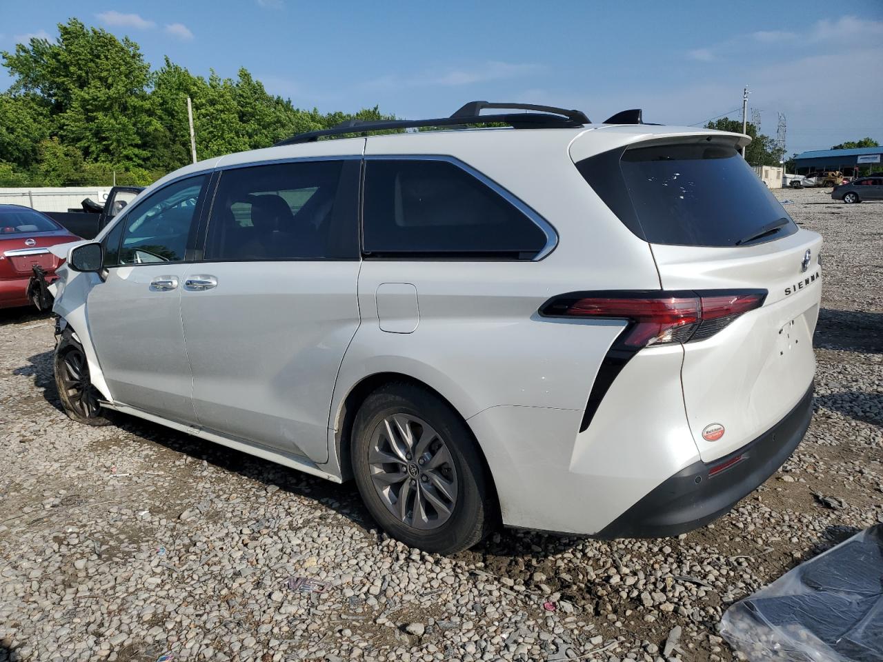 Photo 1 VIN: 5TDJRKEC1NS087064 - TOYOTA SIENNA XLE 