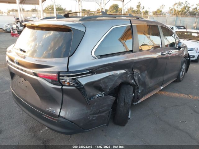 Photo 3 VIN: 5TDJRKEC1NS103120 - TOYOTA SIENNA 