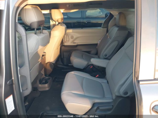 Photo 7 VIN: 5TDJRKEC1NS103120 - TOYOTA SIENNA 