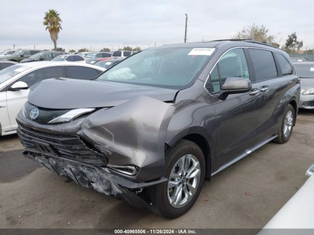 Photo 1 VIN: 5TDJRKEC1RS214644 - TOYOTA SIENNA 