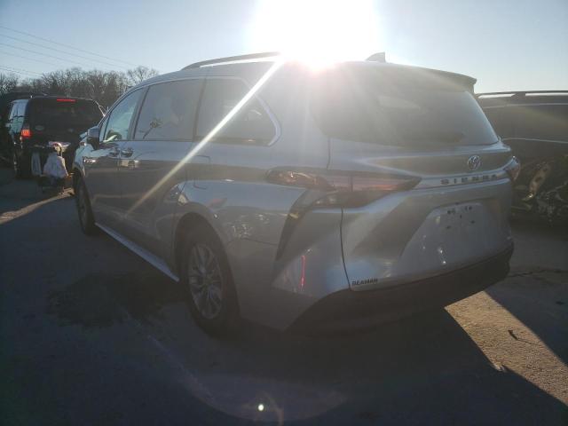 Photo 2 VIN: 5TDJRKEC2MS016938 - TOYOTA SIENNA XLE 