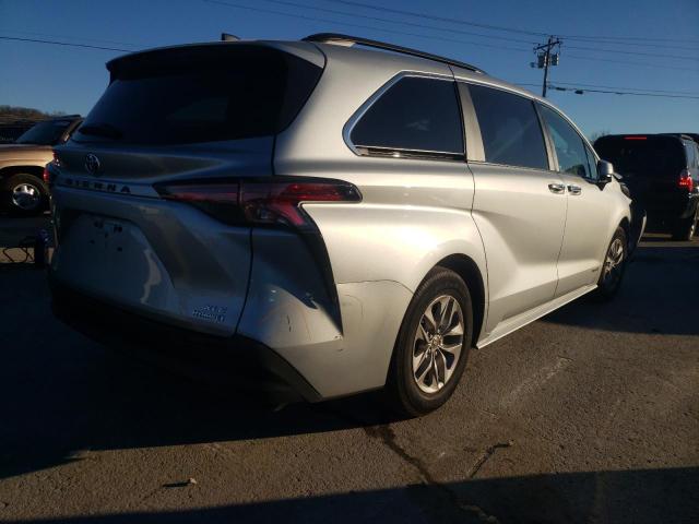 Photo 3 VIN: 5TDJRKEC2MS016938 - TOYOTA SIENNA XLE 