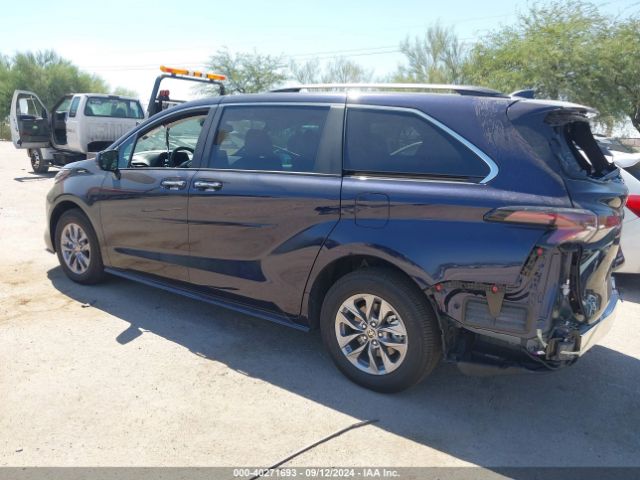 Photo 2 VIN: 5TDJRKEC2RS186269 - TOYOTA SIENNA 