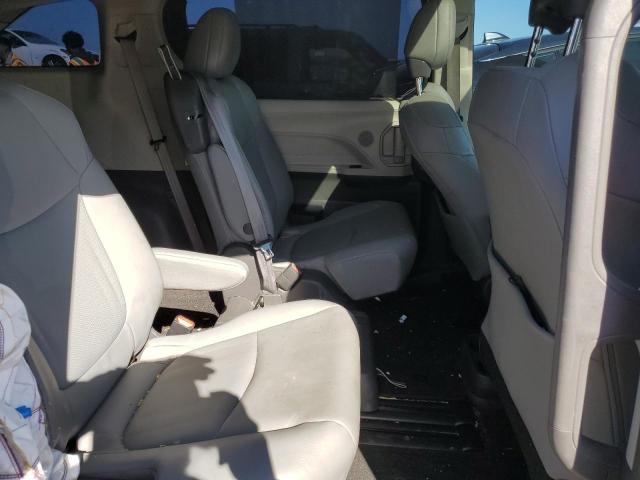 Photo 10 VIN: 5TDJRKEC3MS011344 - TOYOTA SIENNA XLE 