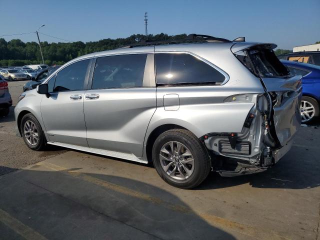 Photo 1 VIN: 5TDJRKEC3MS038320 - TOYOTA SIENNA XLE 