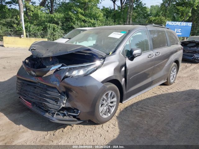 Photo 1 VIN: 5TDJRKEC3NS116810 - TOYOTA SIENNA 