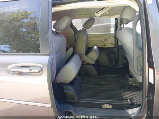 Photo 7 VIN: 5TDJRKEC3NS116810 - TOYOTA SIENNA 