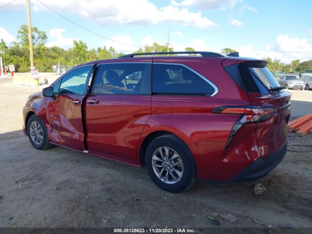 Photo 2 VIN: 5TDJRKEC4MS025155 - TOYOTA SIENNA 