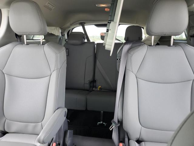 Photo 9 VIN: 5TDJRKEC4MS053537 - TOYOTA SIENNA XLE 