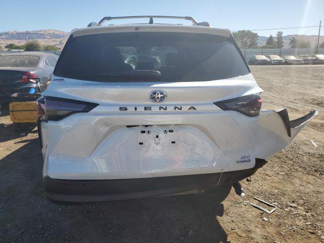 Photo 5 VIN: 5TDJRKEC4PS138284 - TOYOTA SIENNA XLE 