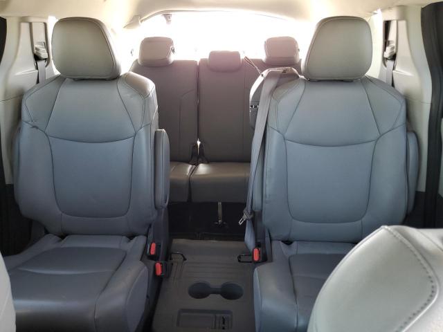 Photo 9 VIN: 5TDJRKEC5MS062960 - TOYOTA SIENNA XLE 