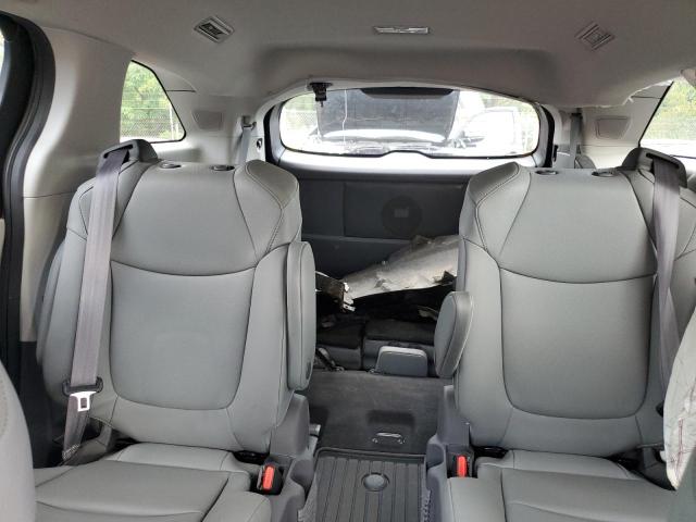 Photo 9 VIN: 5TDJRKEC5MS068158 - TOYOTA SIENNA XLE 