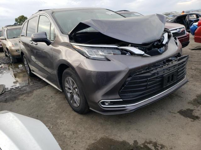 Photo 3 VIN: 5TDJRKEC5NS096429 - TOYOTA SIENNA XLE 