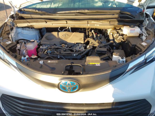 Photo 9 VIN: 5TDJRKEC6MS006395 - TOYOTA SIENNA 