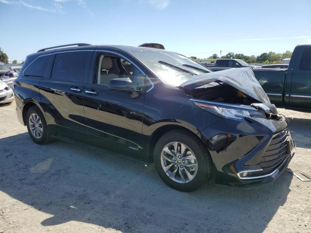 Photo 3 VIN: 5TDJRKEC7MS013291 - TOYOTA SIENNA XLE 