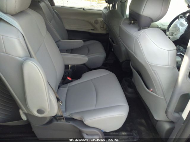 Photo 7 VIN: 5TDJRKEC8MS019889 - TOYOTA SIENNA 