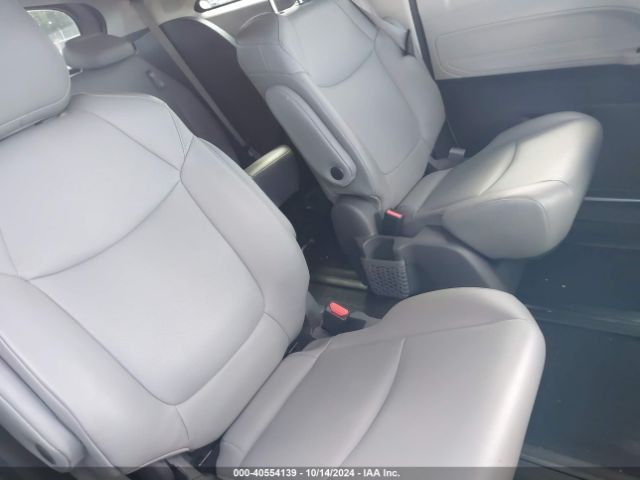 Photo 7 VIN: 5TDJRKEC9MS027015 - TOYOTA SIENNA 