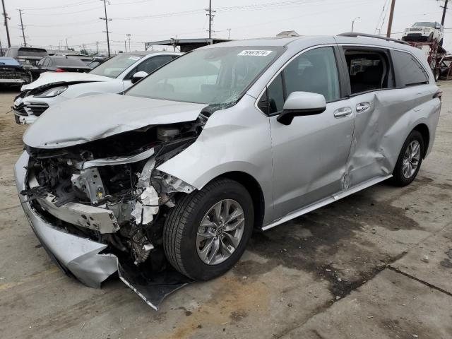 Photo 0 VIN: 5TDJRKEC9NS094893 - TOYOTA SIENNA XLE 