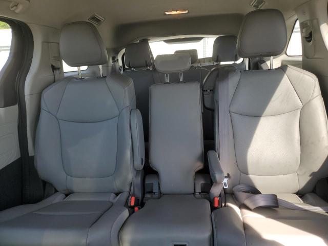 Photo 9 VIN: 5TDJRKECXMS025872 - TOYOTA SIENNA XLE 