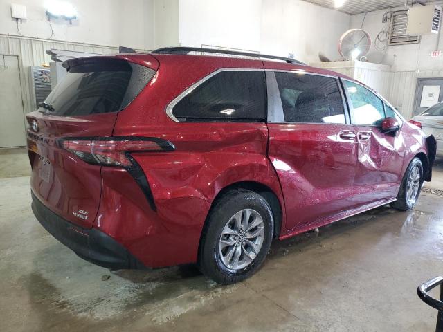 Photo 2 VIN: 5TDJRKECXNS077083 - TOYOTA SIENNA XLE 