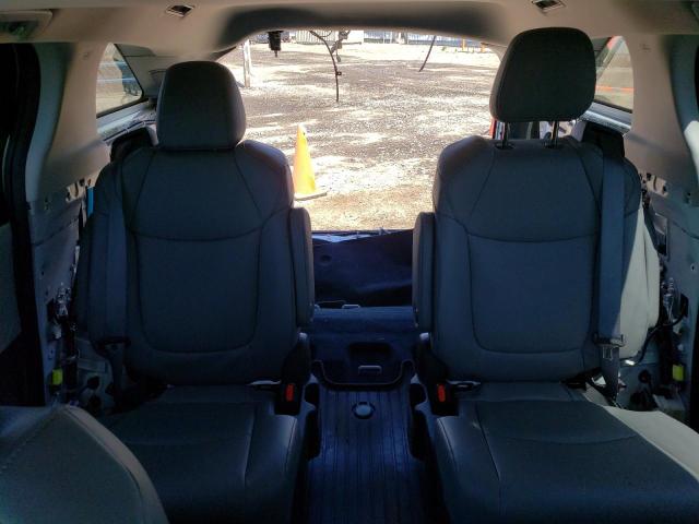 Photo 9 VIN: 5TDJSKFC0PS088728 - TOYOTA SIENNA XLE 