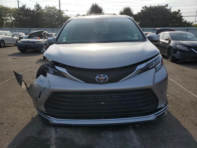 Photo 4 VIN: 5TDJSKFC1MS003519 - TOYOTA SIENNA XLE 