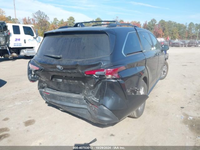 Photo 3 VIN: 5TDJSKFC1MS024418 - TOYOTA SIENNA 