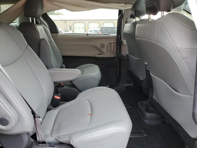 Photo 10 VIN: 5TDJSKFC2MS011841 - TOYOTA SIENNA XLE 