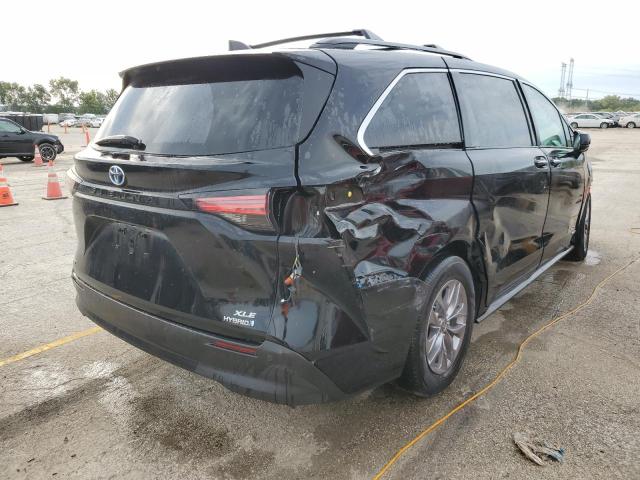 Photo 2 VIN: 5TDJSKFC2MS011841 - TOYOTA SIENNA XLE 