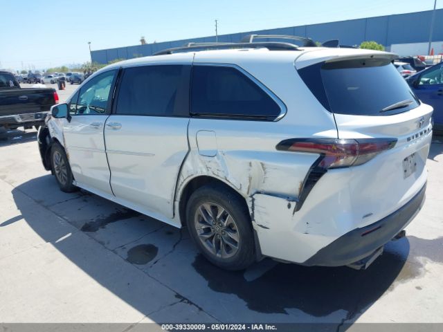 Photo 2 VIN: 5TDJSKFC2PS082655 - TOYOTA SIENNA 