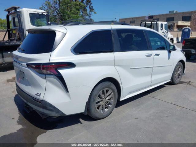 Photo 3 VIN: 5TDJSKFC2PS082655 - TOYOTA SIENNA 