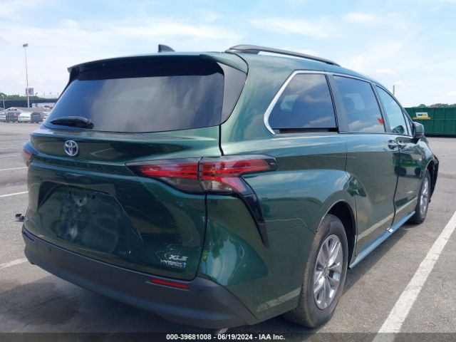 Photo 3 VIN: 5TDJSKFC5NS056130 - TOYOTA SIENNA 