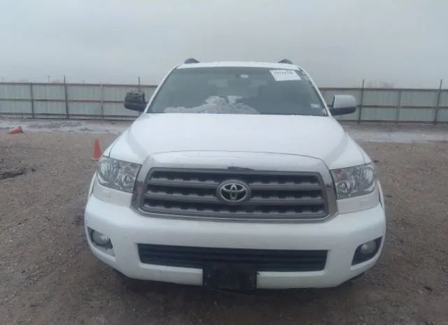 Photo 5 VIN: 5TDJW5G12AS030162 - TOYOTA SEQUOIA 