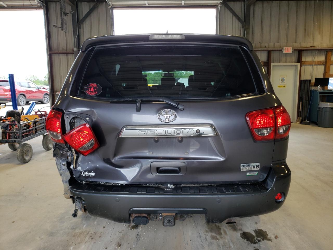 Photo 5 VIN: 5TDJW5G19CS072928 - TOYOTA SEQUOIA 