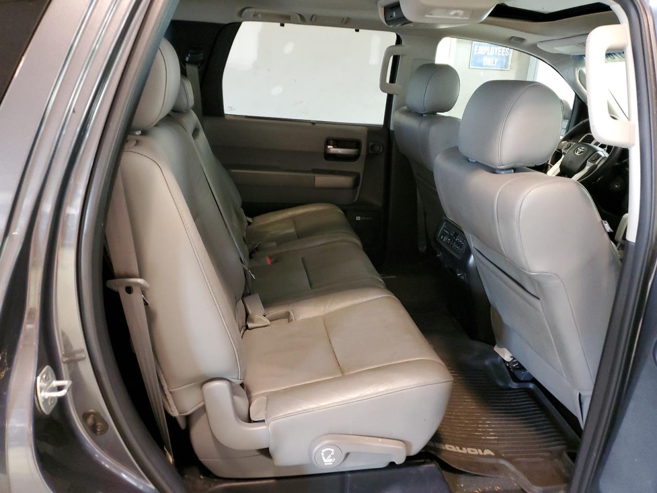 Photo 10 VIN: 5TDJY5G10HS154709 - TOYOTA SEQUOIA 