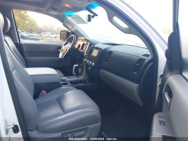 Photo 4 VIN: 5TDJY5G14HS153031 - TOYOTA SEQUOIA 