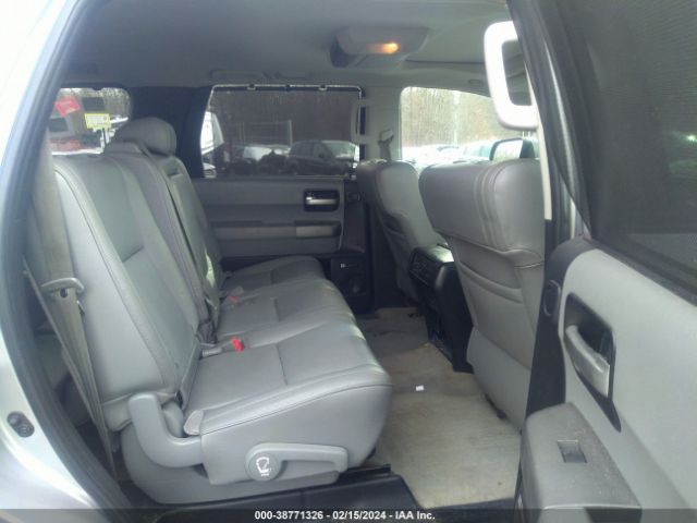 Photo 7 VIN: 5TDJY5G15AS034653 - TOYOTA SEQUOIA 