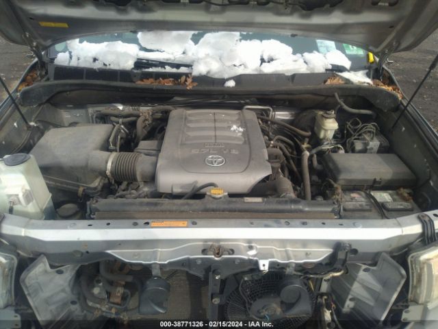 Photo 9 VIN: 5TDJY5G15AS034653 - TOYOTA SEQUOIA 