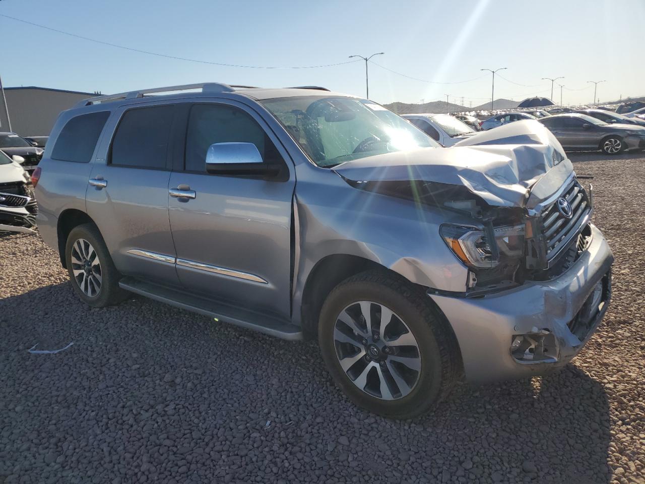 Photo 3 VIN: 5TDJY5G18KS166520 - TOYOTA SEQUOIA 