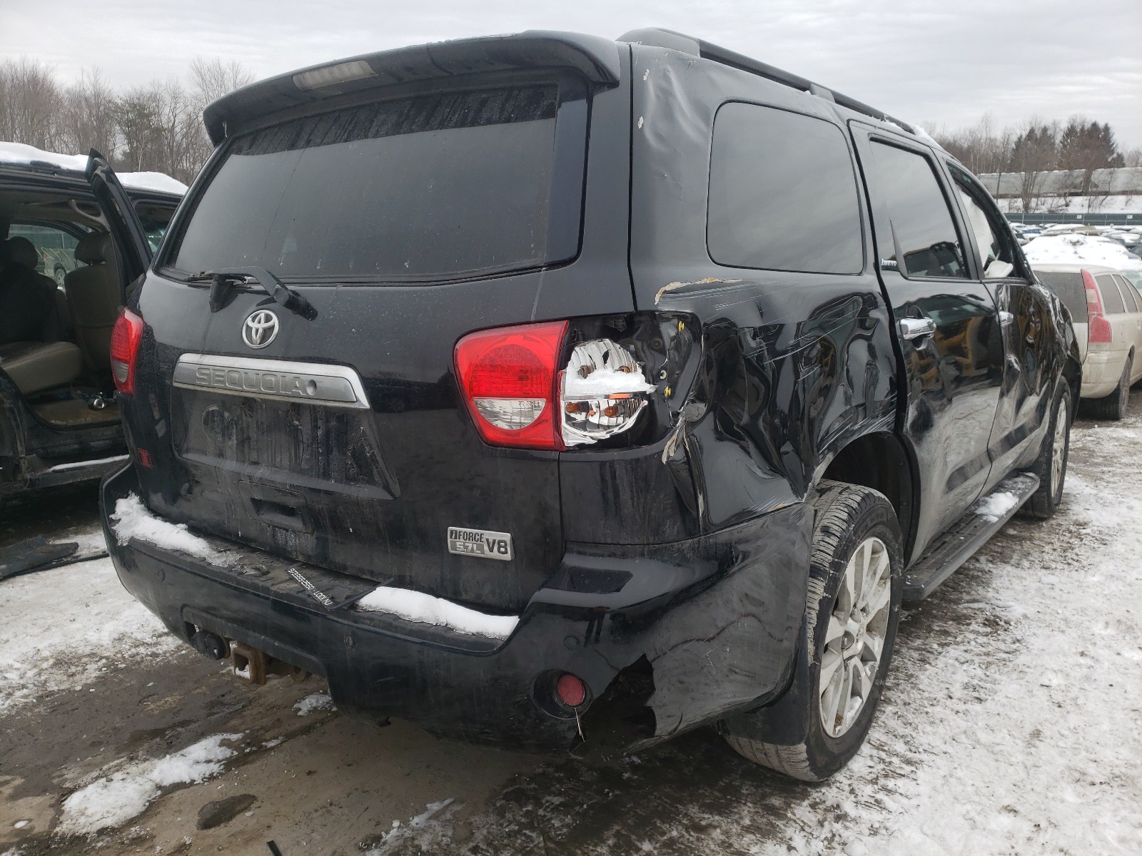 Photo 3 VIN: 5TDJY5G19BS040618 - TOYOTA SEQUOIA LI 