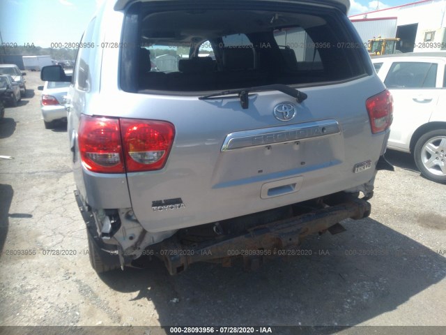 Photo 5 VIN: 5TDJY5G1XAS024782 - TOYOTA SEQUOIA 