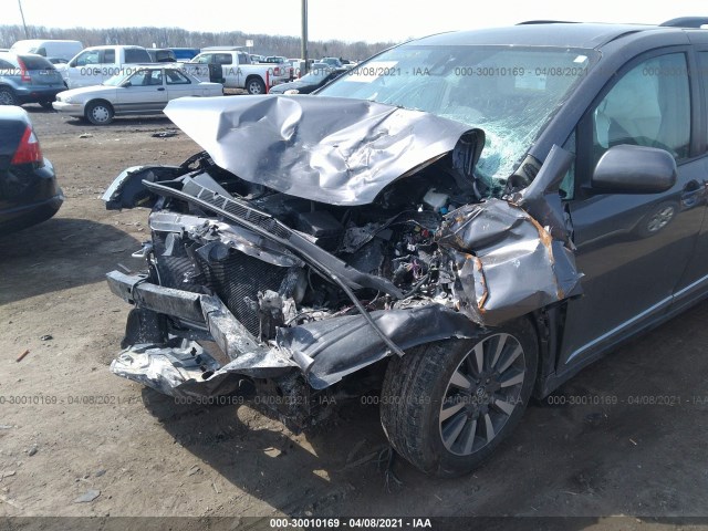 Photo 5 VIN: 5TDJZ3DC0JS207468 - TOYOTA SIENNA 