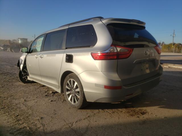 Photo 2 VIN: 5TDJZ3DC0LS230560 - TOYOTA SIENNA LE 